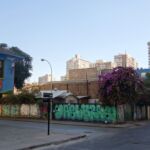 New and old. And kids (Jardin Infantil on the left).
